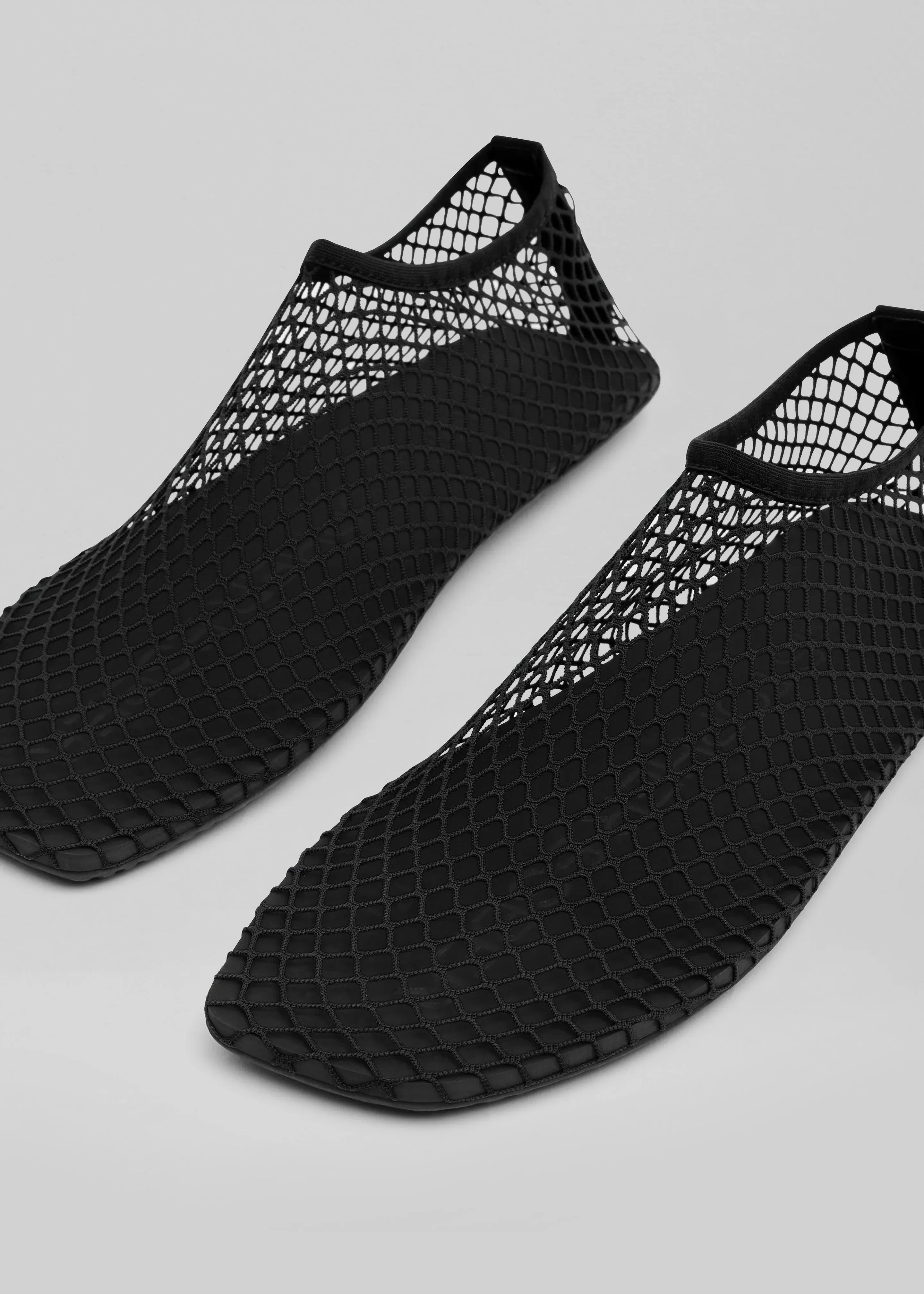 Christopher Esber Mesh Water Flats - Black