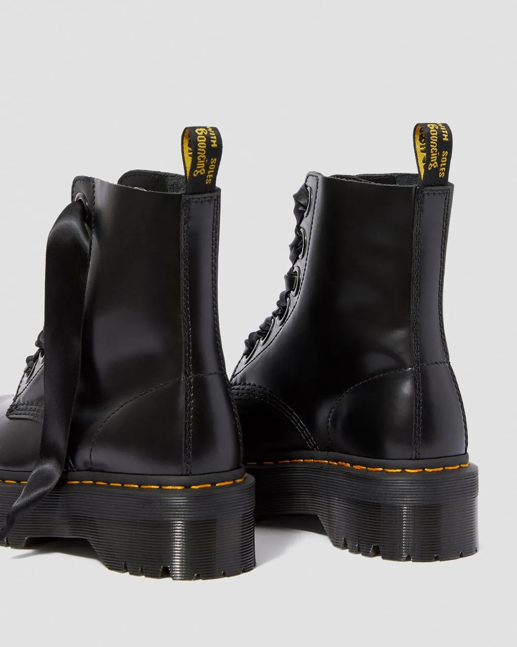 Dr Martens- Molly Black