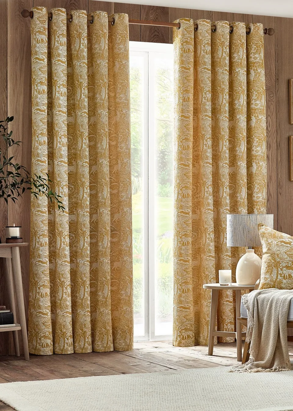 furn. Winter Woods Animal Chenille Eyelet Curtains