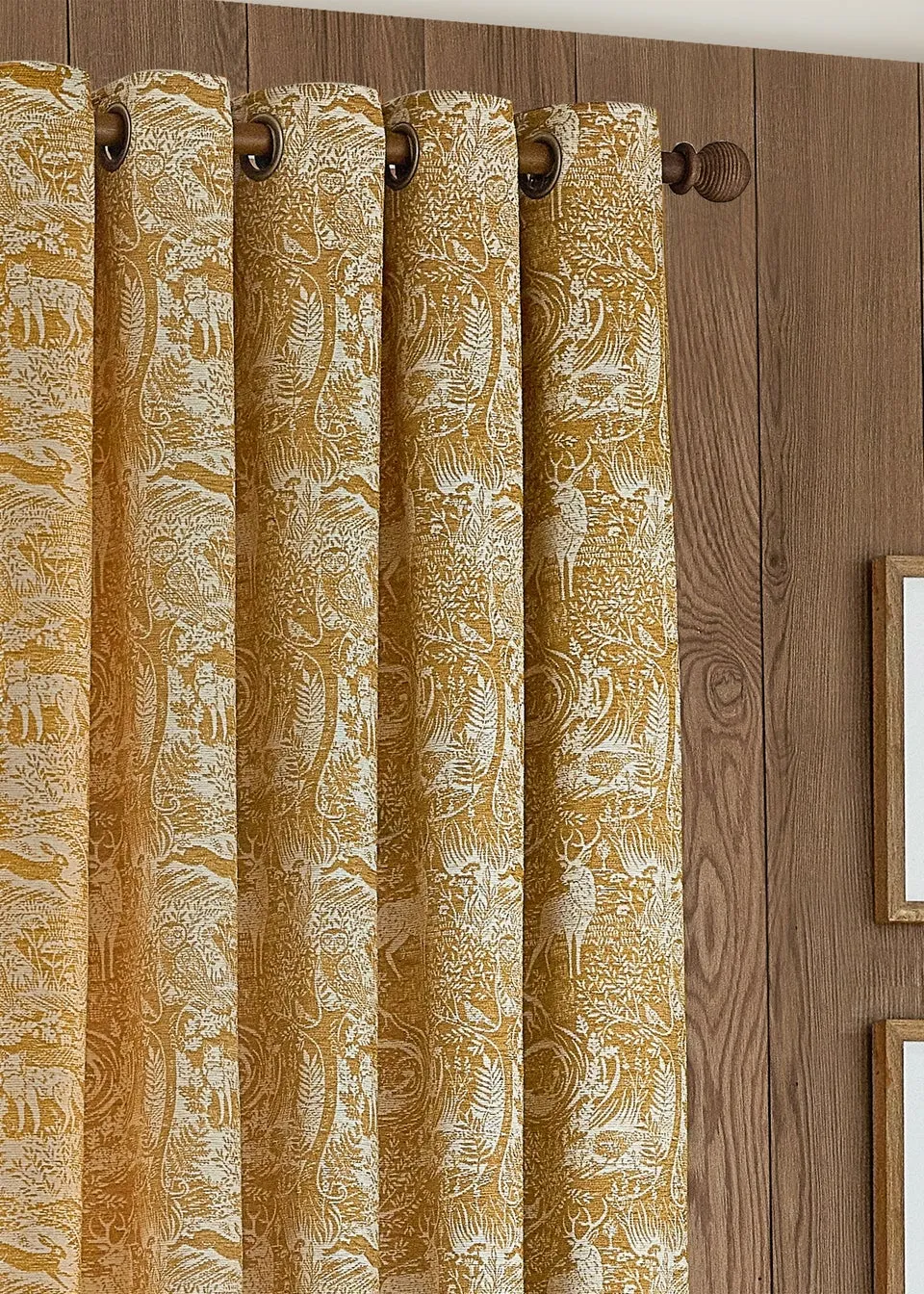 furn. Winter Woods Animal Chenille Eyelet Curtains