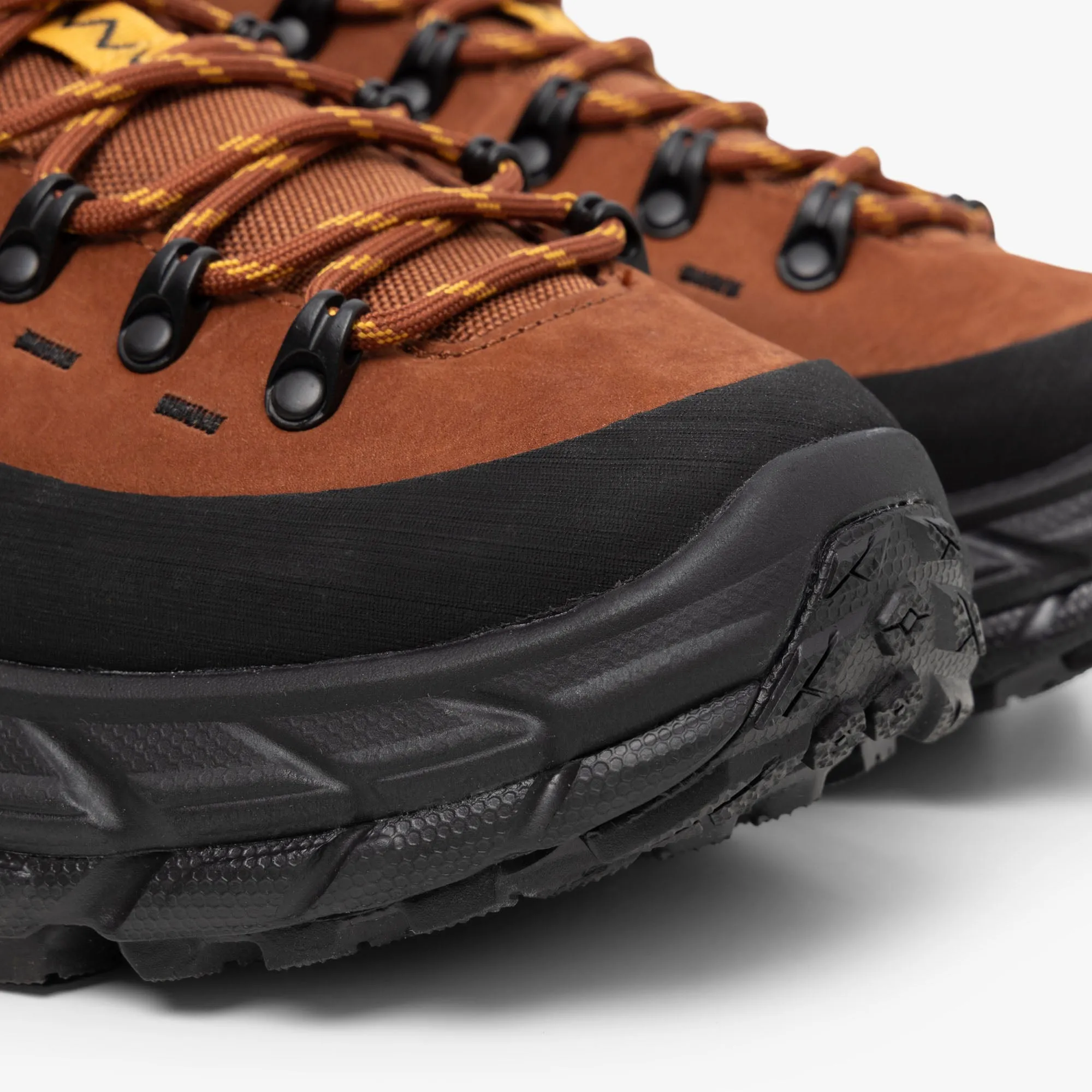 Hoka TOR Summit Hazelnut / Black