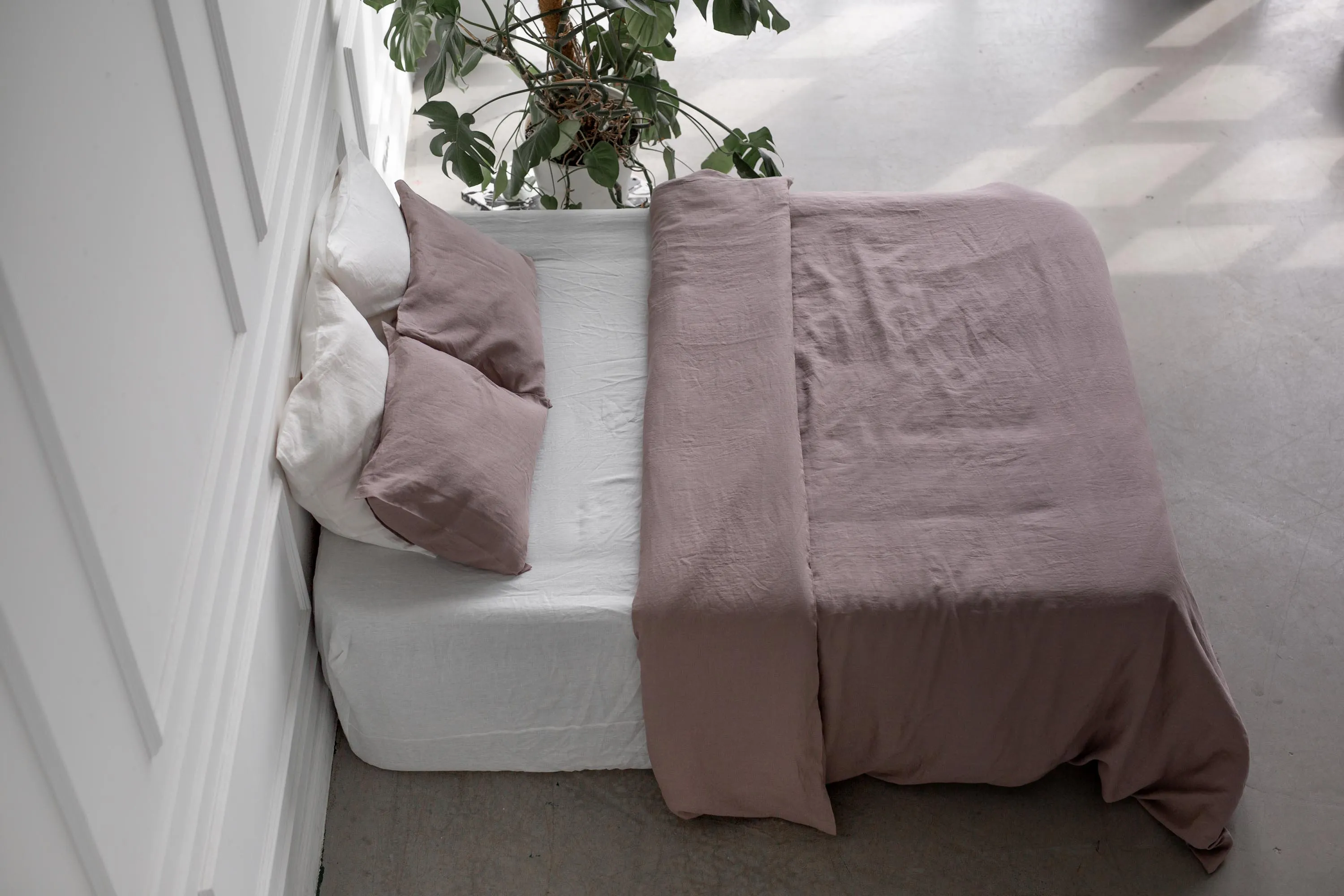 Linen duvet cover in Rosy Brown