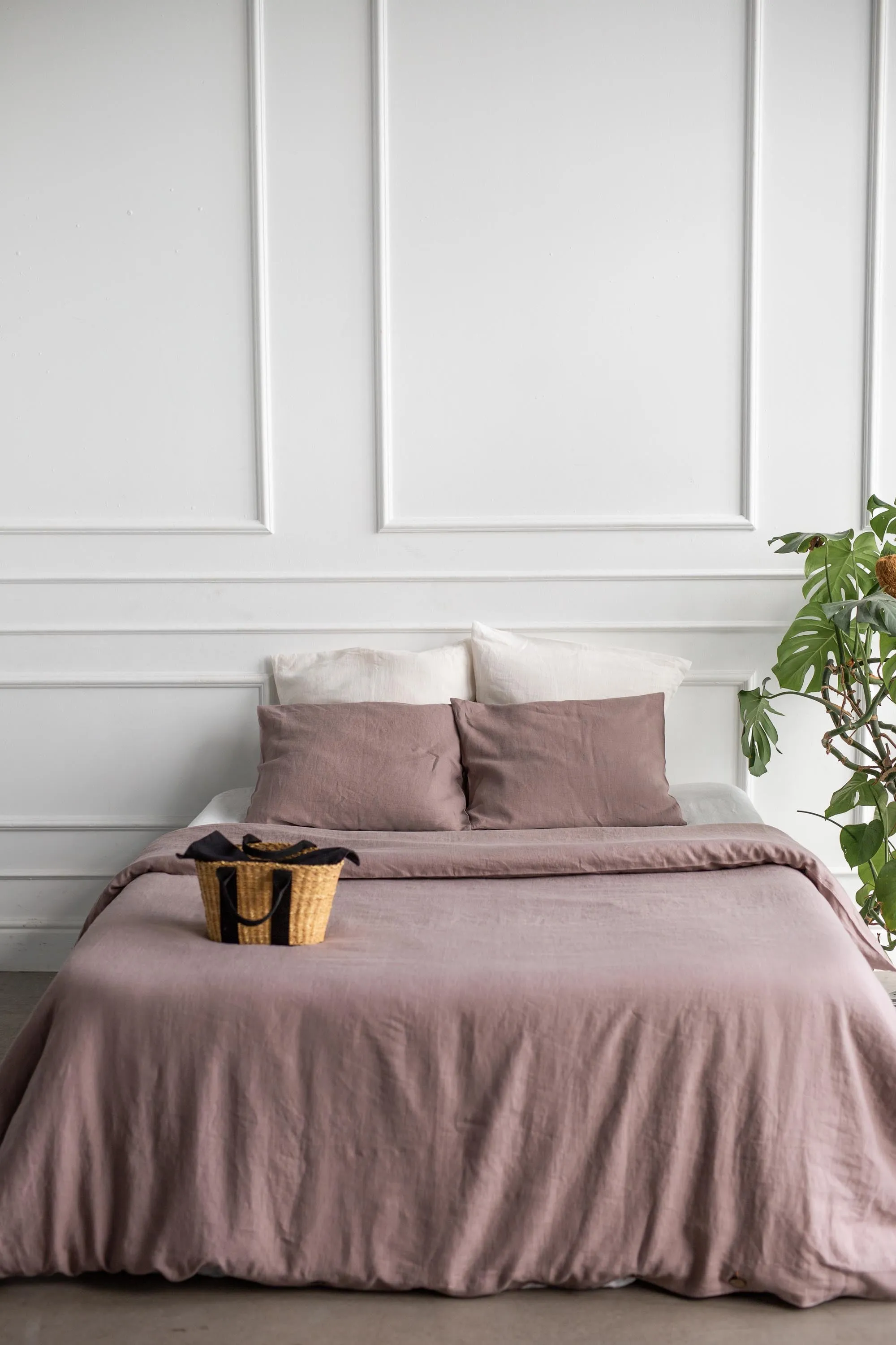 Linen pillowcase in Rosy Brown