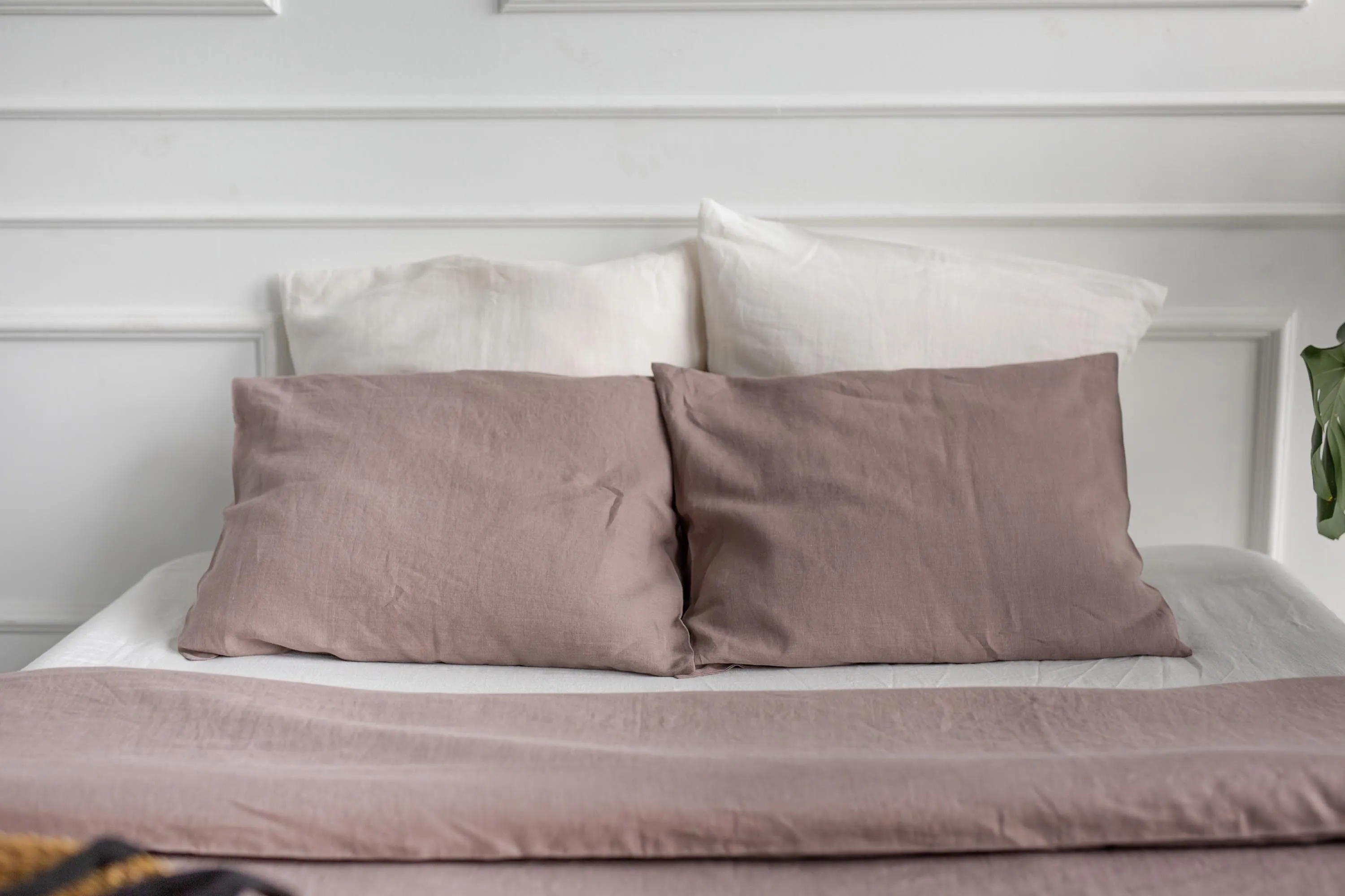 Linen pillowcase in Rosy Brown