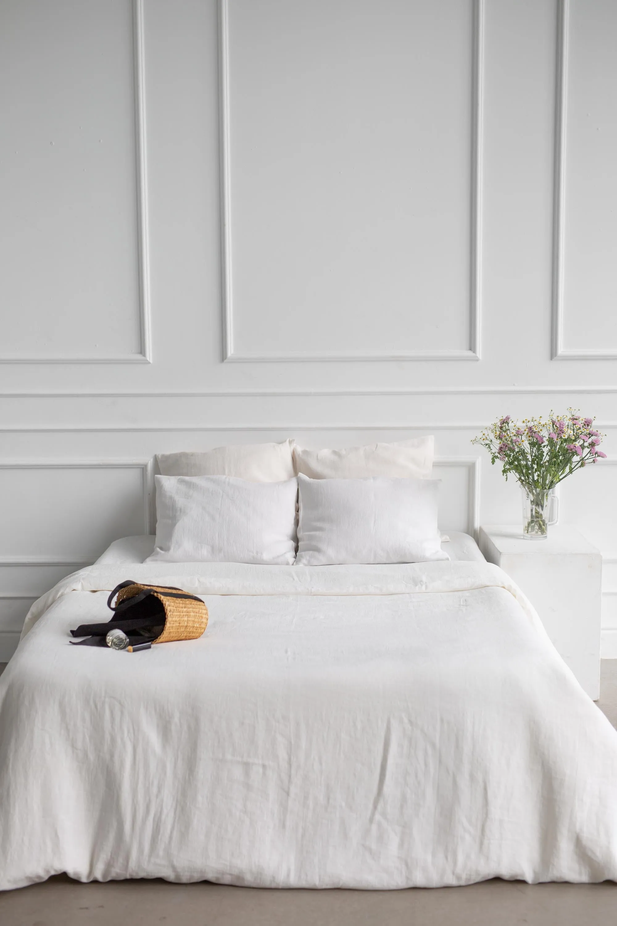 Linen pillowcase in White