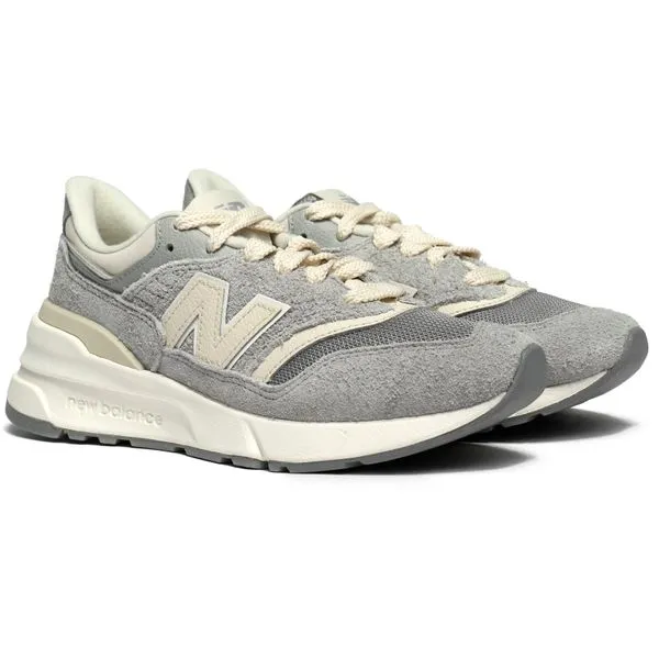 New Balance 997 Trainers