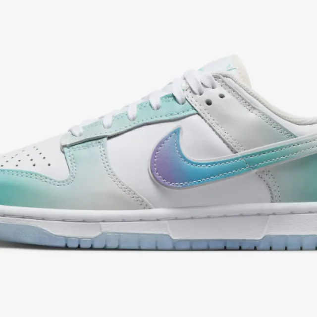 NIKE DUNK LOW WMNS UNLOCK YOUR SPACE