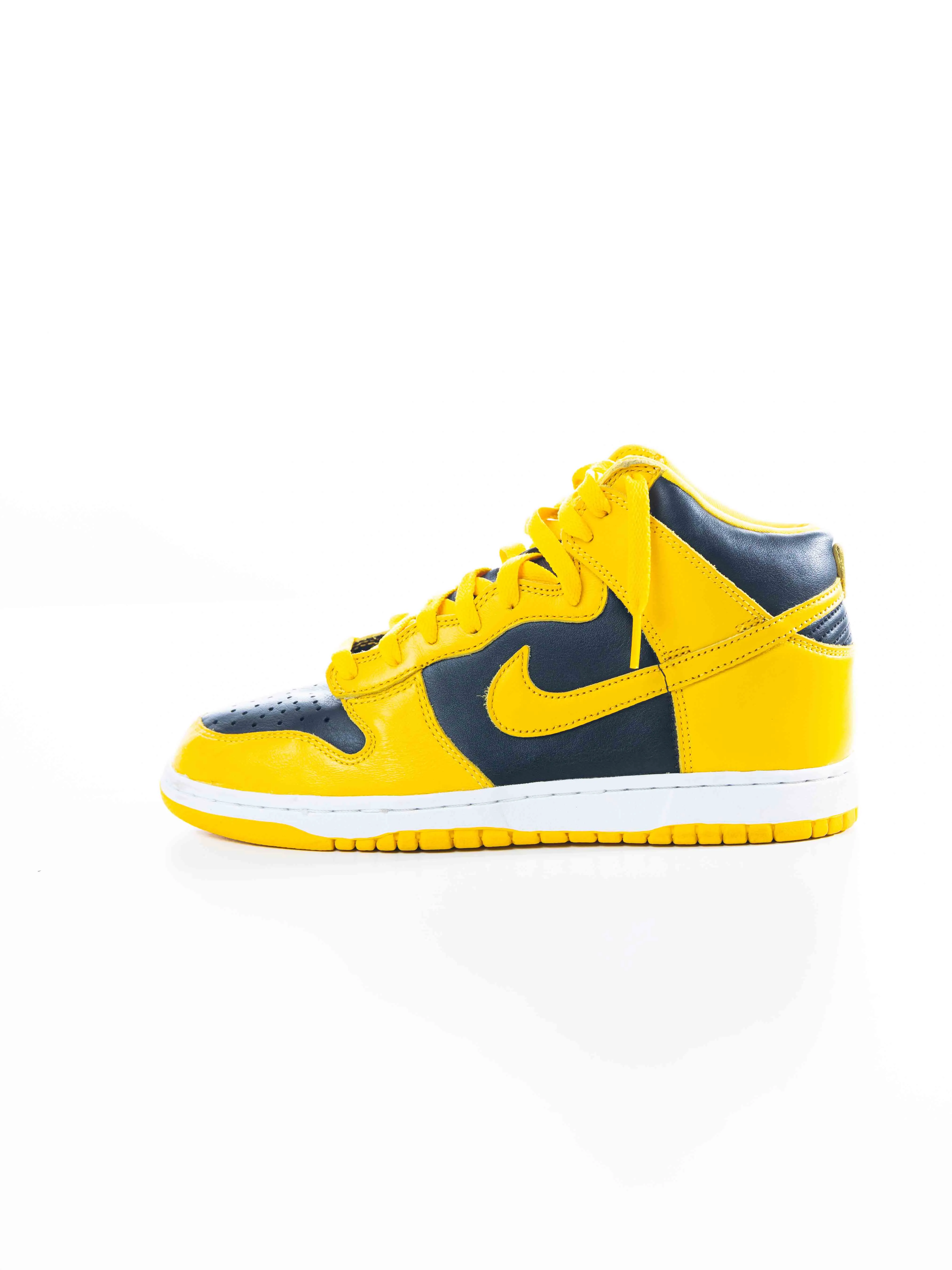 NIKE  NIKE DUNK HIGH BLACK VARSITY MAIZE