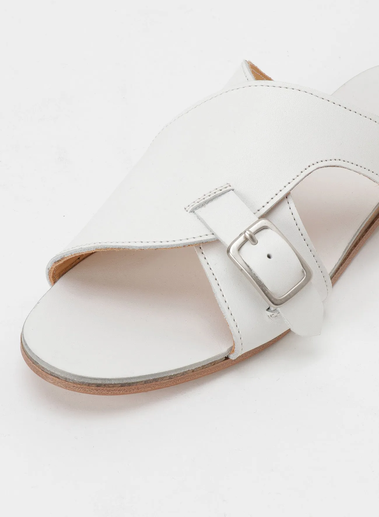 SEMI GLOSS TANNED LEATHER FLAT SANDALS