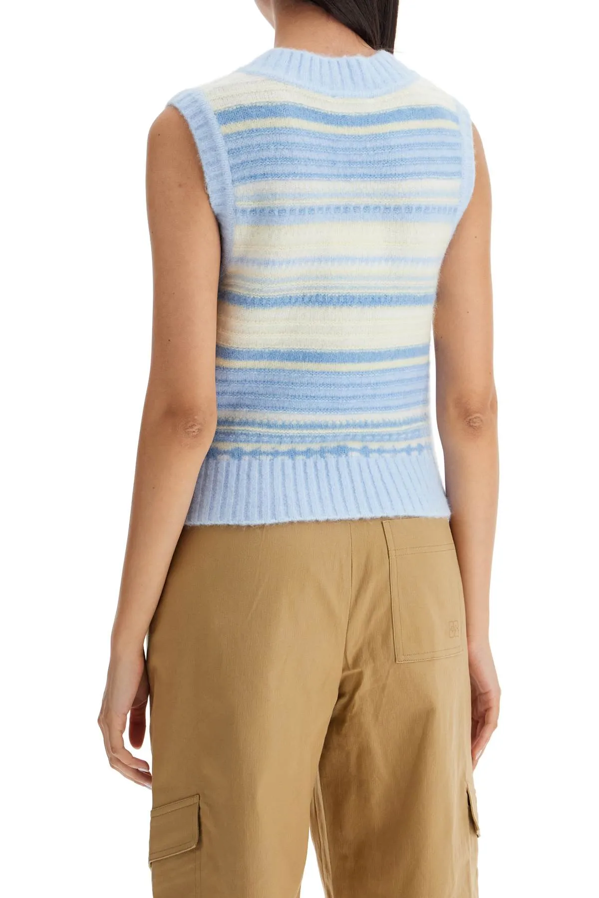 soft striped knit vest with a comfortable K2258 SKYWAY