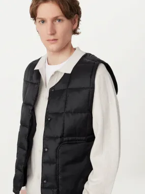 The Aero Packable Vest in Black