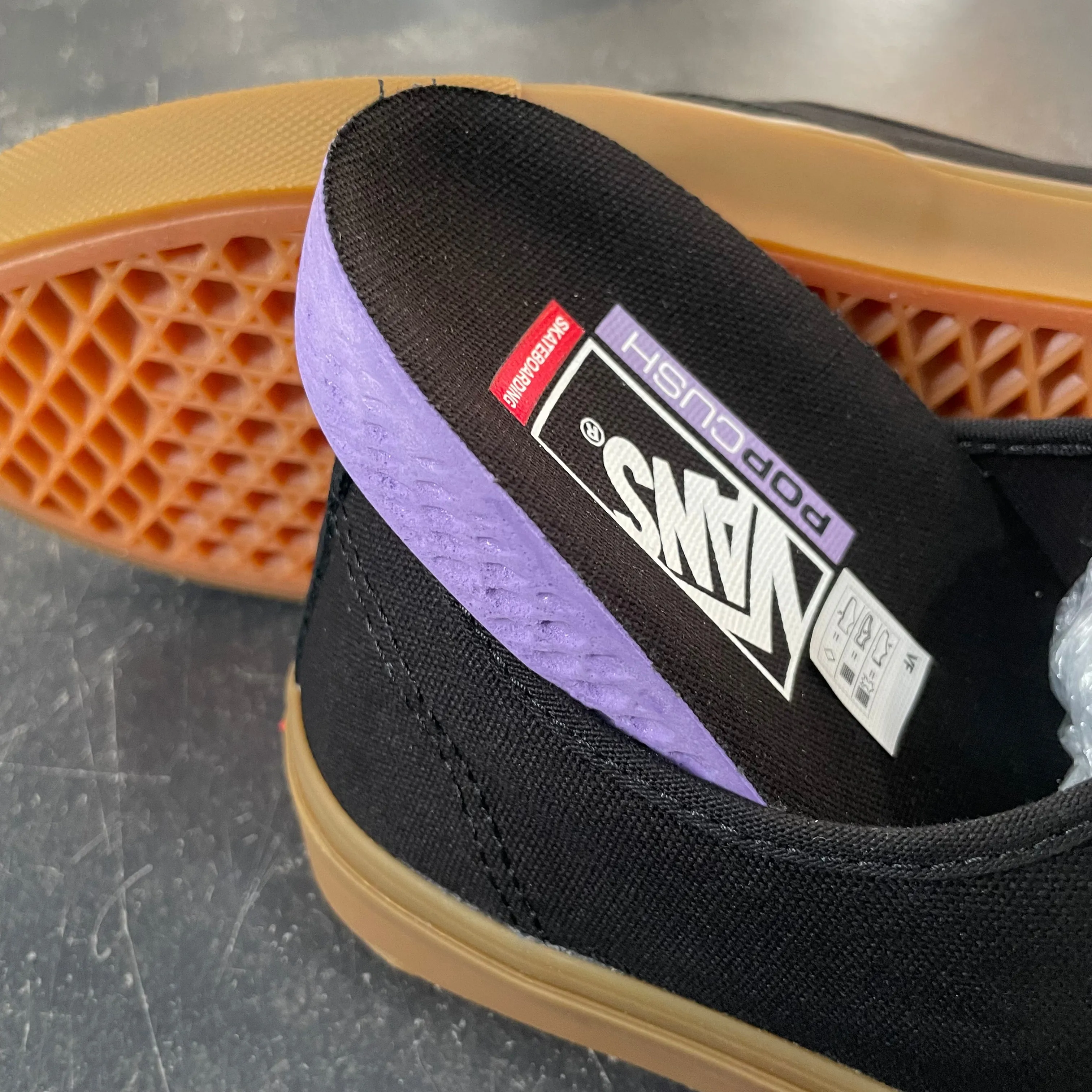 Vans Skate Authentic Black/Gum SALE